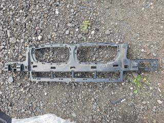 усилитель бампера переднего BMW X3 E83 2005, 2.0 л., дизель, 6МКПП, зеленый, внедорожник 5 дв., полный привод