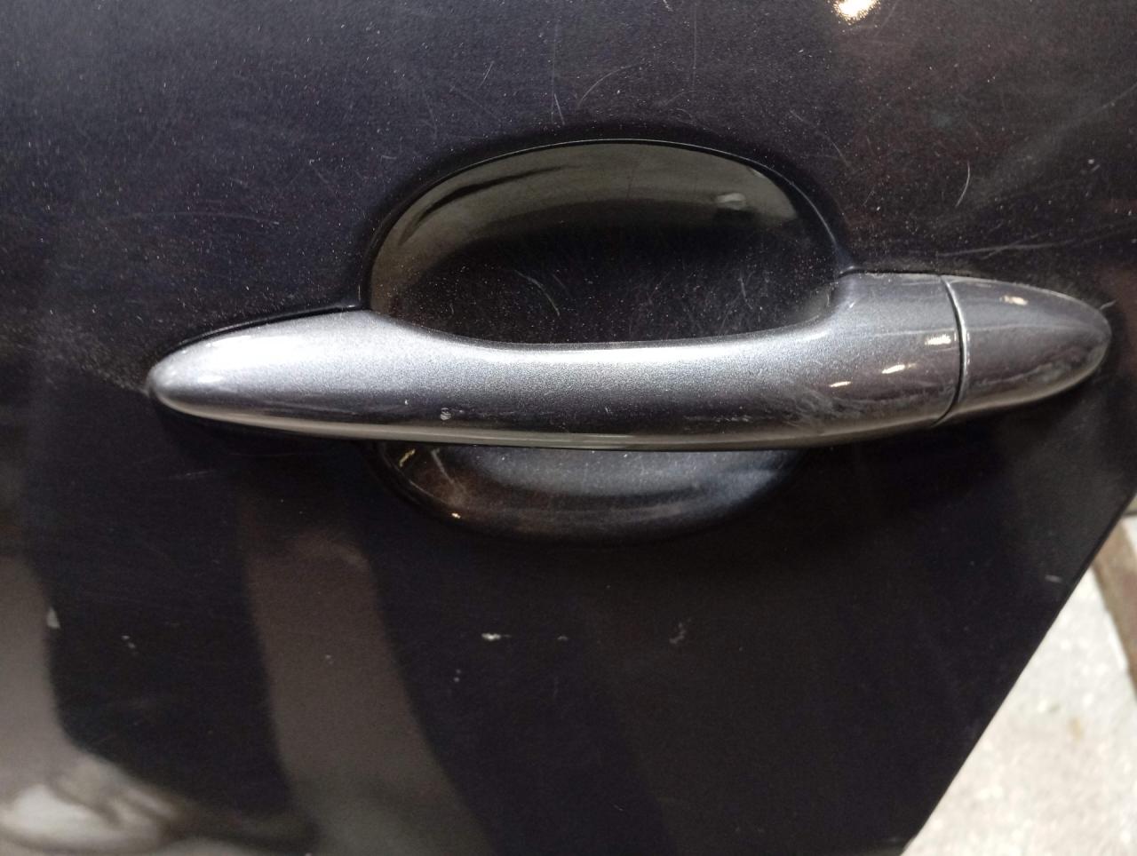 ручка наружная задняя левая Kia Sportage 3 поколение (2010 - 2014) - фото №1