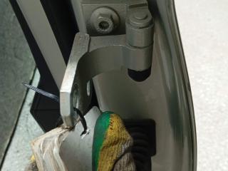 петля двери Volkswagen Passat B6 (2005 - 2010), седан