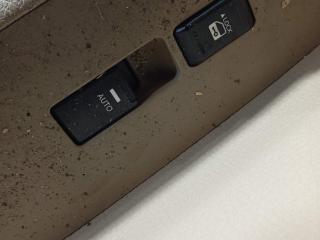 кнопка стеклоподъемника двери Kia Sorento 2 поколение (2009 - 2012)