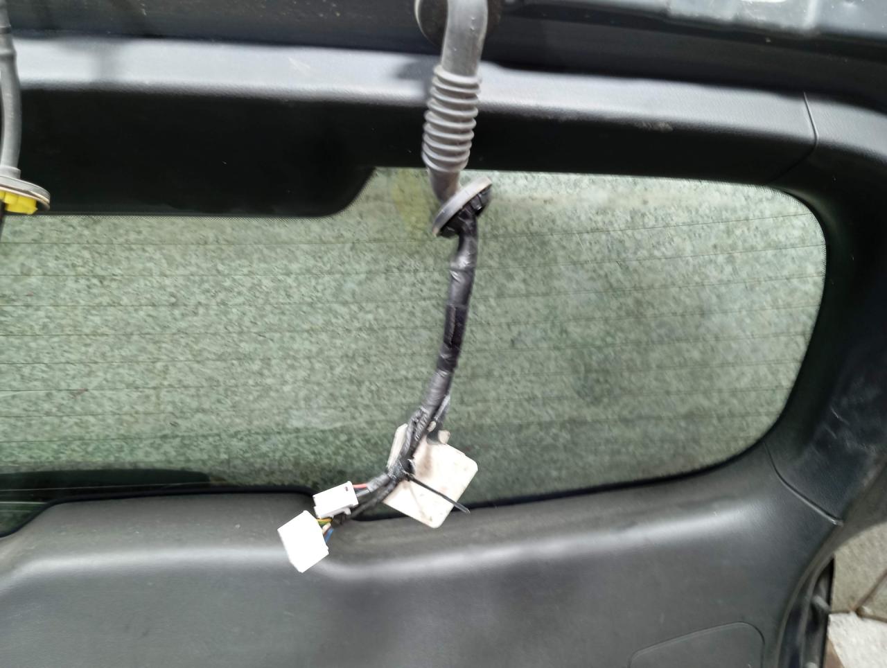 Проводка крышки багажника Kia Sportage 3 поколение (2010 - 2014) - фото №1