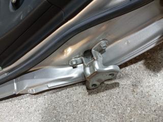 петля двери Toyota Auris 1 поколение (2006 - 2009)