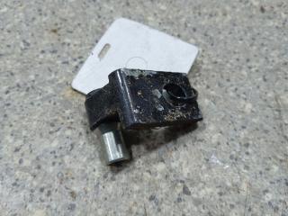 петля двери Volkswagen Passat B6 (2005 - 2010), седан