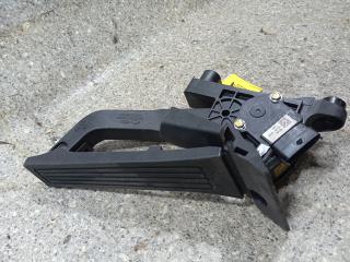 педаль Kia Carens 3 поколение (2013 - 2019), 1.7 л., CRDi, дизель, 35190-4A700