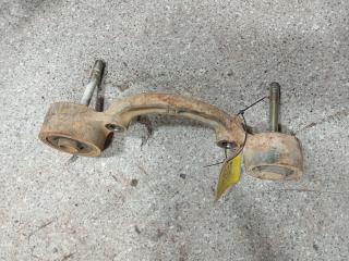 кронштейн редуктора Toyota RAV4 2 поколение (XA20) [рестайлинг] (2003 - 2006), полный привод