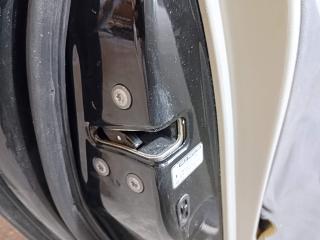 замок двери задней левой Toyota Prius 3 поколение (2009 - 2011)