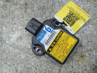 датчик ускорения Toyota Prius 3 поколение (2009 - 2011), 1.8 л., бензин, 174500-5920, 89183-48030