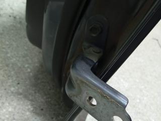 петля двери Kia Sportage 3 поколение (2010 - 2014)