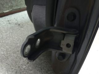 петля двери Kia Sportage 3 поколение (2010 - 2014)