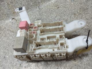 блок предохранителей Toyota Auris 1 поколение (2006 - 2009), 82730-02150-A