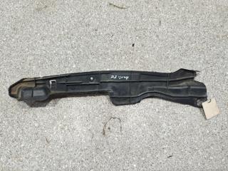 пыльник переднего крыла Toyota Auris 1 поколение (2006 - 2009), 53828-02070