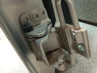 петля двери Volkswagen Passat B6 (2005 - 2010), седан