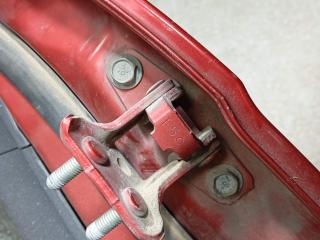 петля двери Mitsubishi Lancer 10 поколение (2007 - 2010)