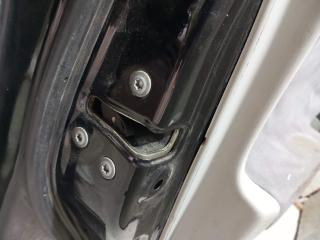 замок двери передней левой Toyota Prius 3 поколение (2009 - 2011)