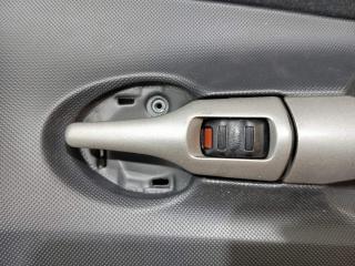 ручка внутренняя передняя левая Toyota Auris 1 поколение (2006 - 2009)