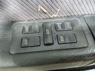 блок управления стеклоподъемниками Audi 100 4A/C4 (1990 - 1994)