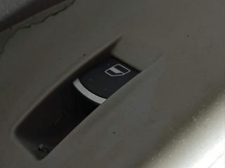 кнопка стеклоподъемника двери задней правой Volkswagen Passat B6 (2005 - 2010)