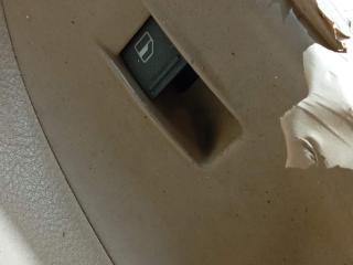 кнопка стеклоподъемника двери задней правой Volkswagen Passat B6 (2005 - 2010)