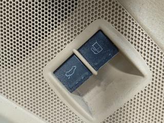 кнопка открытия багажника Volkswagen Passat B6 (2005 - 2010), седан