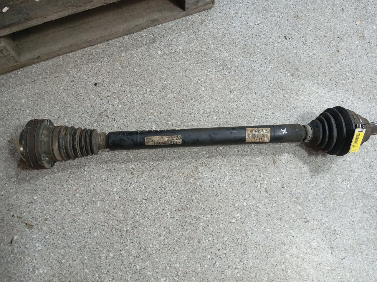 полуось передняя правая (приводной вал, ШРУС) Volkswagen Passat B6 (2005 - 2010), 2.0 л., TDi, 6МКПП, 1K0407272EN - фото №1