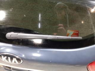 щеткодержатель задний Kia Carens 3 поколение (2013 - 2019), минивэн