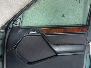 обшивка двери передняя правая Mercedes-Benz E-Класс W124 [рестайлинг] (1987 - 1993), седан