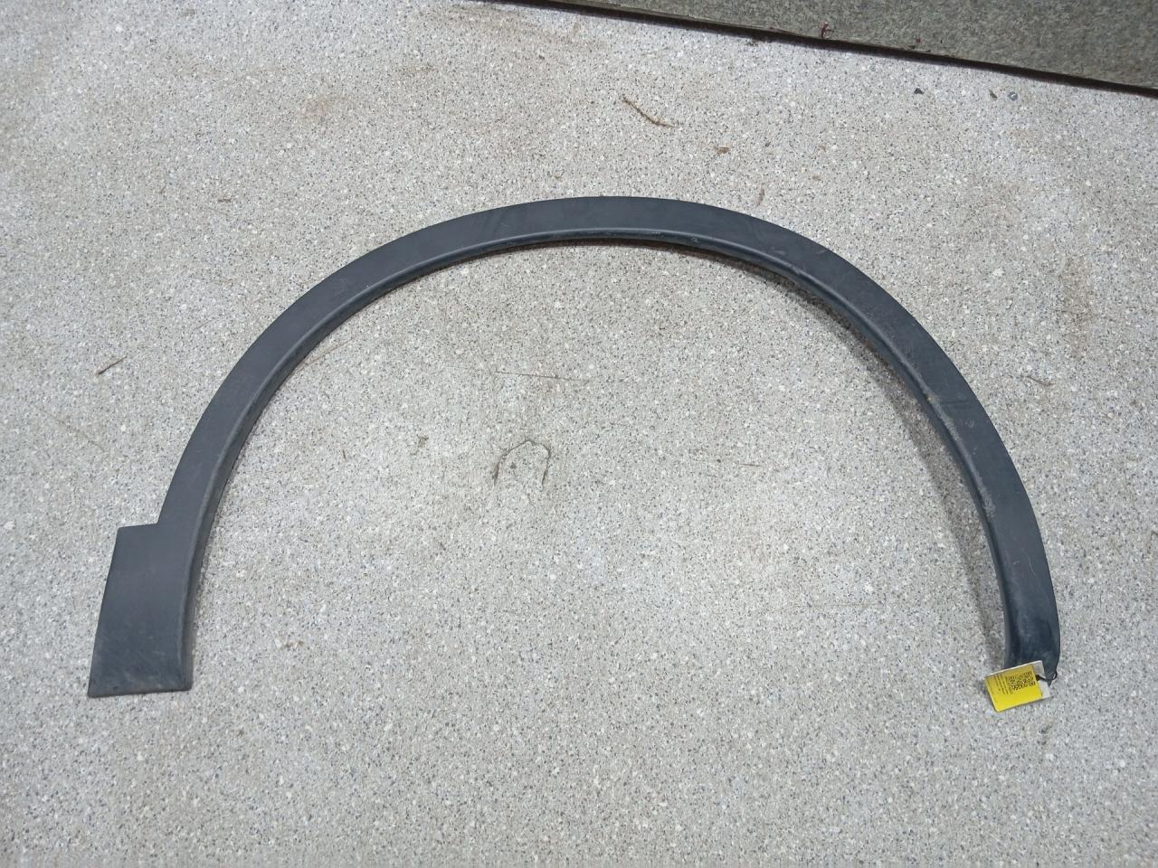 накладка колесной арки передняя правая Nissan Qashqai 1 поколение (2006 - 2010), 63810JD000 - фото №1