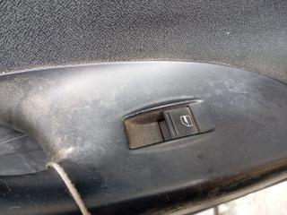 кнопка стеклоподъемника двери Volkswagen Passat B6 (2005 - 2010)