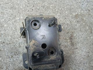 кронштейн переднего бампера Nissan Leaf 1 поколение (2009 - 2017), хетчбэк 5 дв.