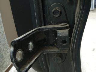 петля двери Kia Sorento 2 поколение (2009 - 2012)