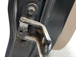петля двери Kia Sorento 2 поколение (2009 - 2012)