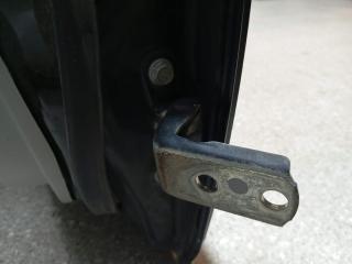 петля двери Toyota Prius 3 поколение (2009 - 2011)