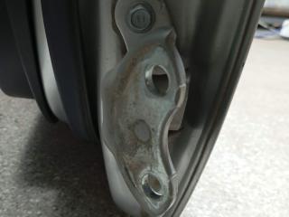 петля двери Toyota Auris 1 поколение (2006 - 2009)