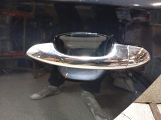 ручка наружная задняя левая Kia Carens 3 поколение (2013 - 2019), минивэн