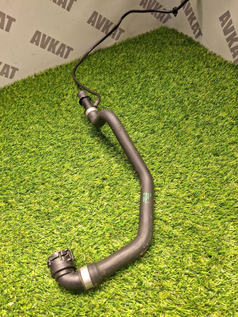 патрубок радиатора BMW X7 G07 2022, 3.0 л., B58B30C, бензин, АКПП, a96, внедорожник 5 дв., полный привод, 17125A022E8, 5A022E8 - фото №1