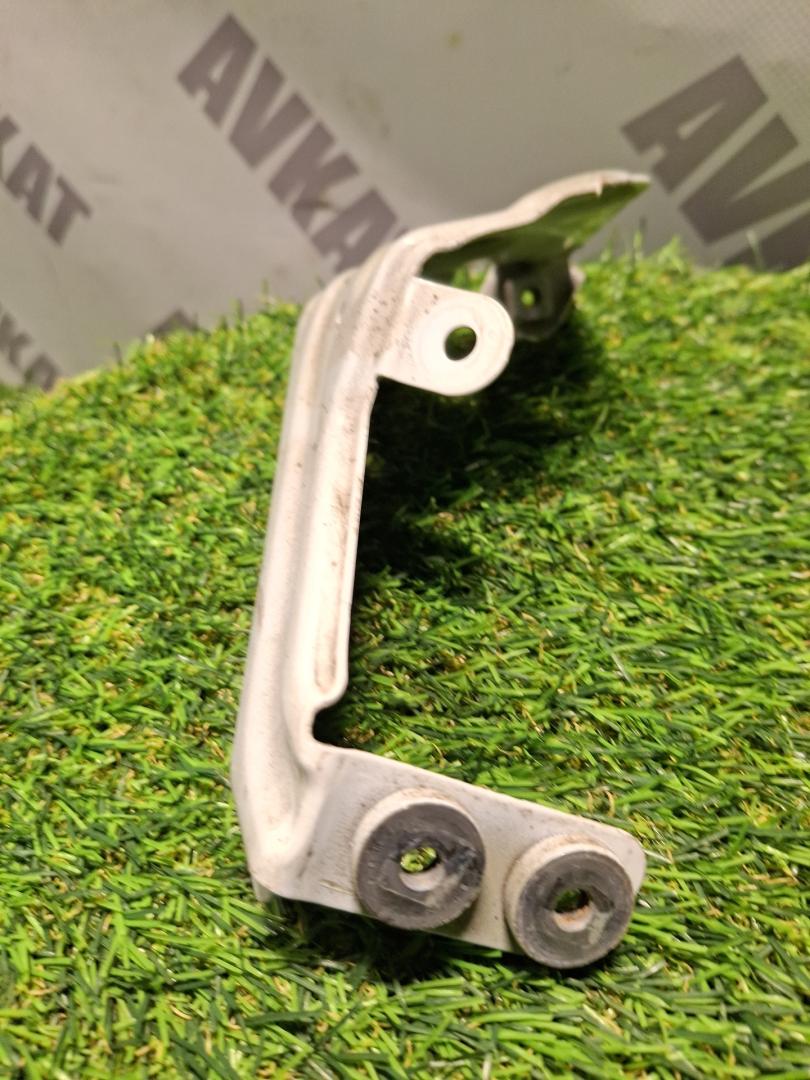 крепление ( кронштейн ) крыла BMW X3 G01 2019, 2.0 л., B46 B20 B, бензин, a300, внедорожник 5 дв., полный привод, 41357475797, 7475797, 7400219 - фото №1