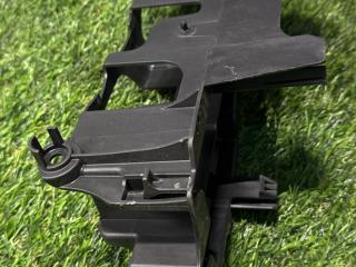 кронштейн (крепление) BMW X7 G07 [рестайлинг] G07 2024, 3.0 л., B58B30P, бензин, АКПП, карбон шварц 416, полный привод, 66319505268, 9505268