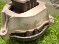 подушка крепления двигателя BMW X7 G07 [рестайлинг] G07 2023, 3.0 л., B58B30P, бензин, a96, внедорожник 5 дв., полный привод, 22116860472, 6860472, 2987952 - фото №3