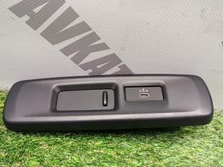 разъем AUX / USB BMW X7 G07 2022, 3.0 л., B58B30C, бензин, АКПП, a96, внедорожник 5 дв., полный привод, 84108711940, 8711940, 6995012