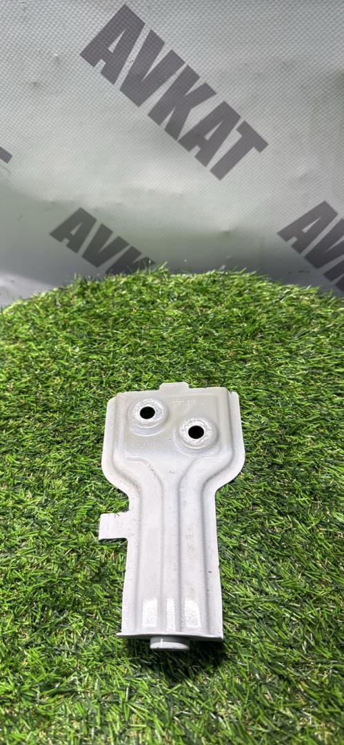 крепление ( кронштейн ) крыла BMW X3 G01 2018, 2.0 л., B46 B20 B, бензин, АКПП, a300, внедорожник 5 дв., полный привод, 41357475801, 7475801, 7397515 - фото №1