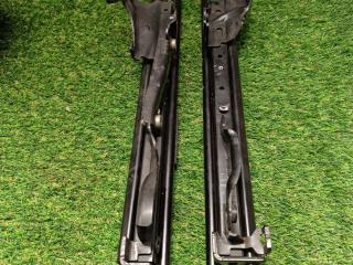 кронштейн (салазки) сидения BMW X5 G05 2019, 4.4 л., N63 B44 C, бензин, АКПП, а300, внедорожник 5 дв., полный привод, 52107459217, 7459217