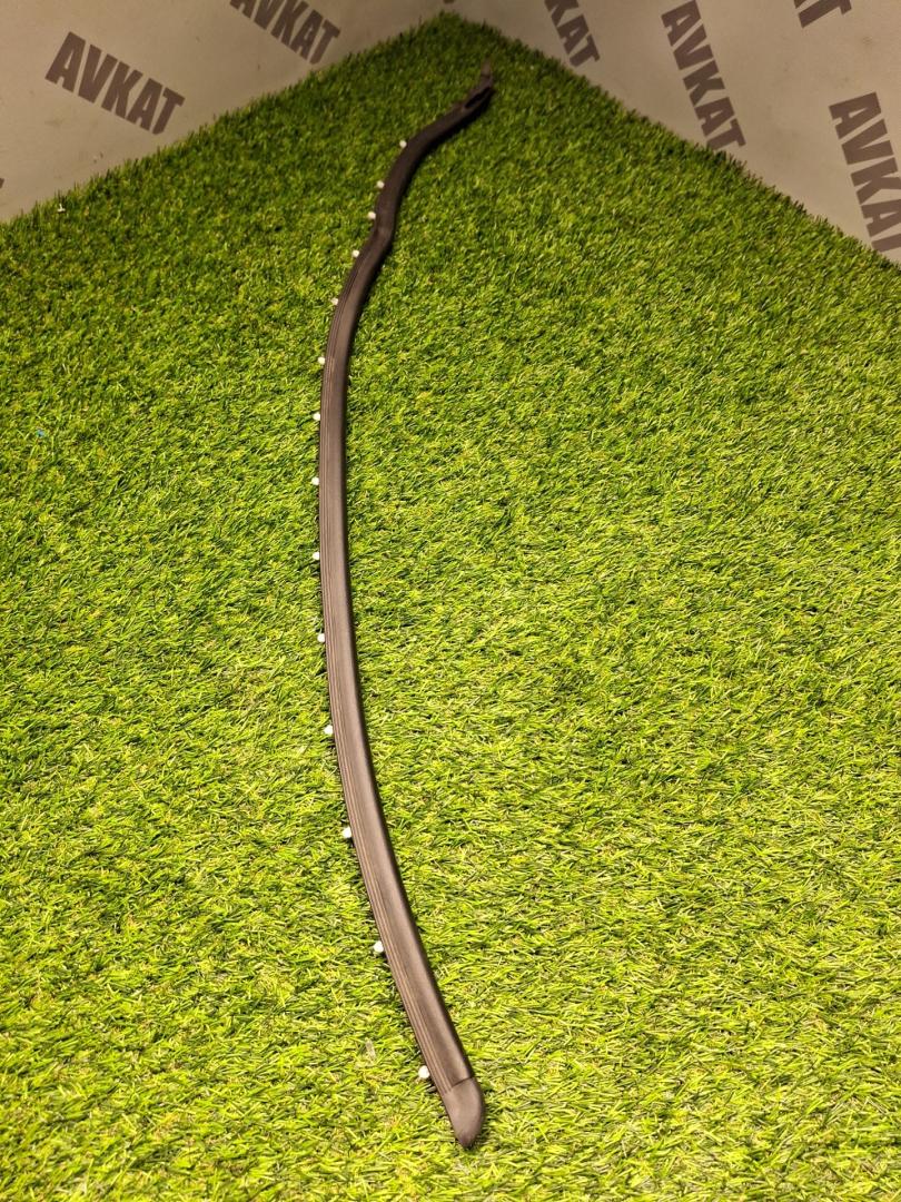 уплотнитель двери BMW X7 G07 2022, 3.0 л., B58B30C, бензин, АКПП, a96, внедорожник 5 дв., полный привод, 51769451490, 9451490 - фото №1