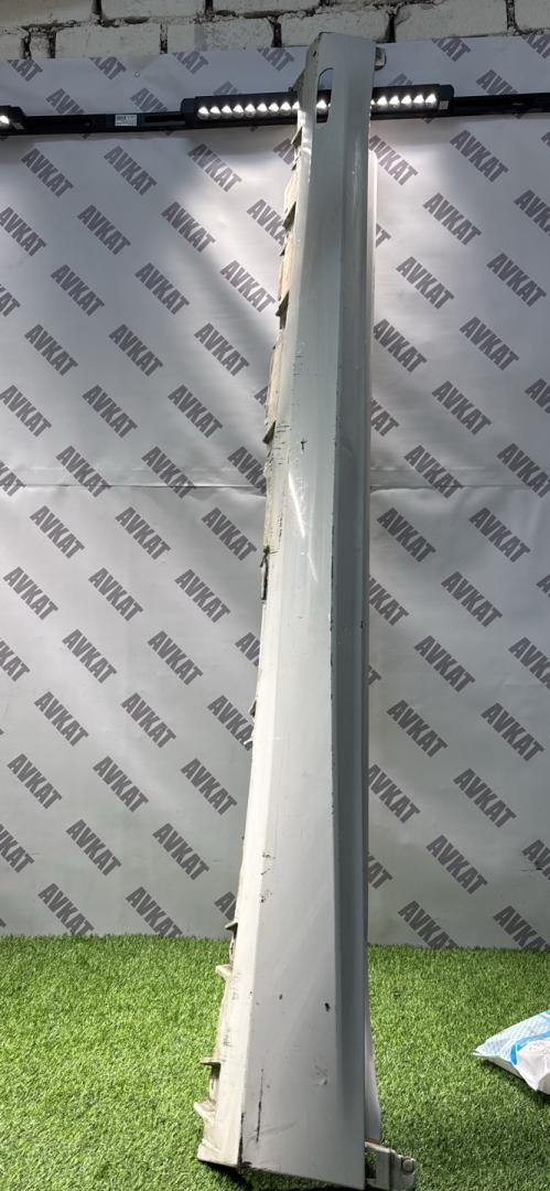 накладка на порог BMW X5 G05 2019, 4.4 л., N63 B44 C, бензин, АКПП, а300, внедорожник 5 дв., полный привод, 8069277, 51778069277 - фото №1