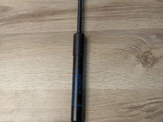 амортизатор капота BMW X5 G05 [рестайлинг] G05 2023, 3.0 л., B58B30P, бензин, АКПП, 475, внедорожник 5 дв., полный привод, 51237418188, 7418188