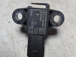 датчик давления (температуры) выхлопных газов Volkswagen Multivan T6 [рестайлинг] 2021, 2.0 л., дизель, АКПП, белый, микроавтобус, передний привод, 04E906051J