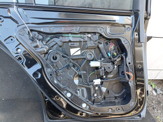 стеклоподъемник задний левый Mercedes-Benz E-Класс W213/S213/C238/A238 W213 2016, 2.0 л., OM 654.920, дизель, АКПП, черный., седан, задний привод