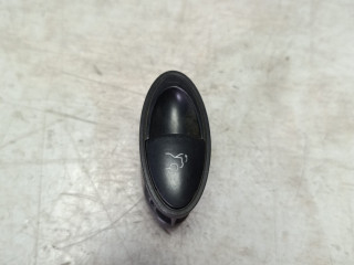 кнопка открытия багажника Mercedes-Benz E-Класс W211/S211 2005, A2118205510
