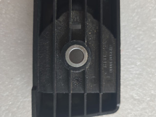 кронштейн (крепление) Mercedes-Benz M-Класс W164 2007, 3.0 л., OM 642.940, дизель, АКПП, правый руль, A1648600151