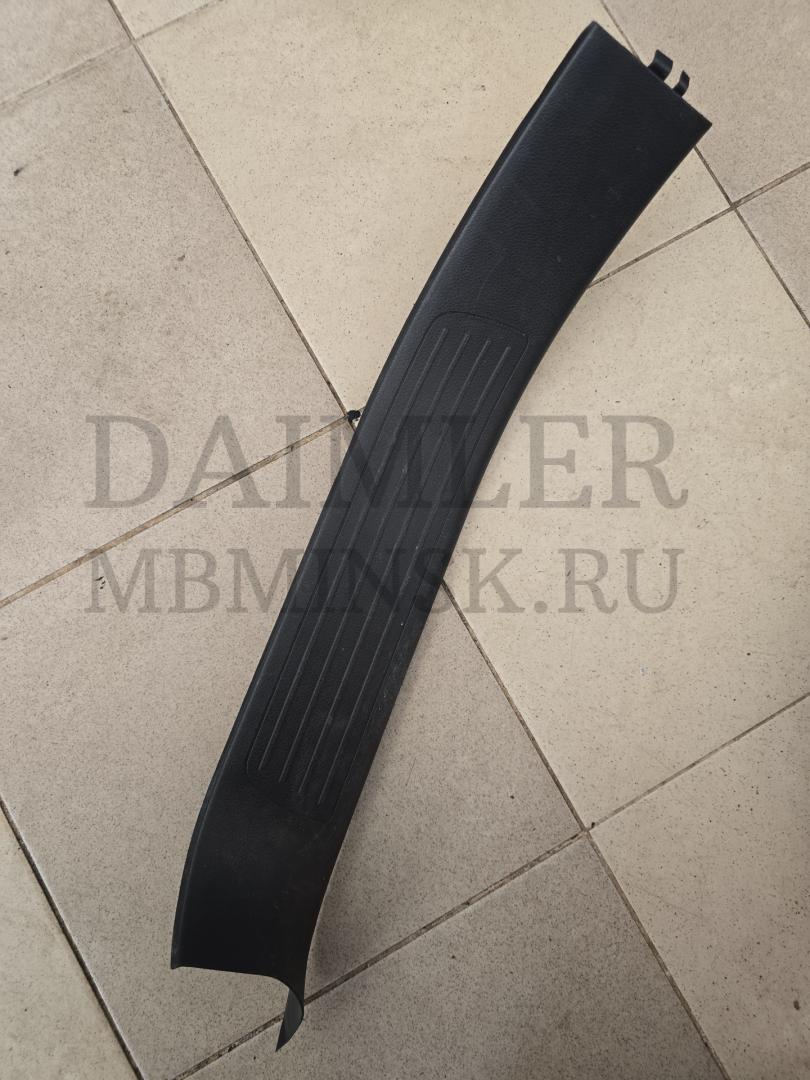 накладка на порог внутренняя Mercedes-Benz GLE W166 2016, 3.0 л., OM 642.826, дизель, АКПП, A1666800635, A1666800204 - фото №1