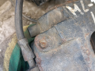 суппорт передний левый Mercedes-Benz M-Класс W163 2000, 2.7 л., OM 612.963, дизель, внедорожник 5 дв.